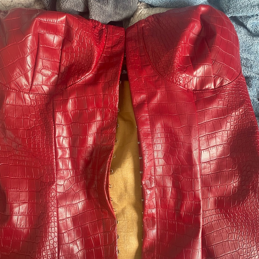 Plt corset new med